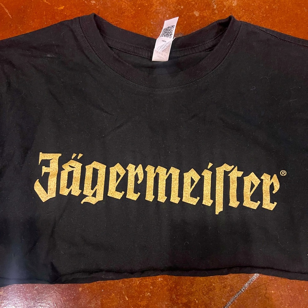 Jäger branded small tshirt crop top